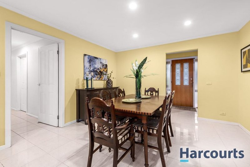 Photo - 15 Baudelaire Avenue, Wantirna VIC 3152 - Image 3