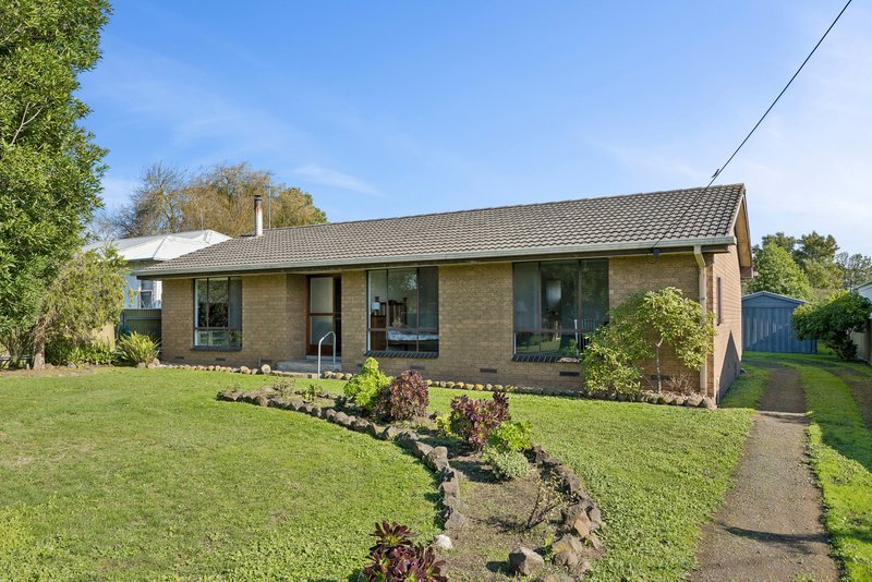Photo - 15 Baxter Street, Timboon VIC 3268 - Image 3