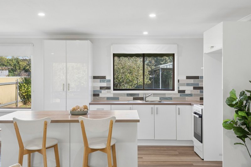 Photo - 15 Baxter Street, Timboon VIC 3268 - Image 11
