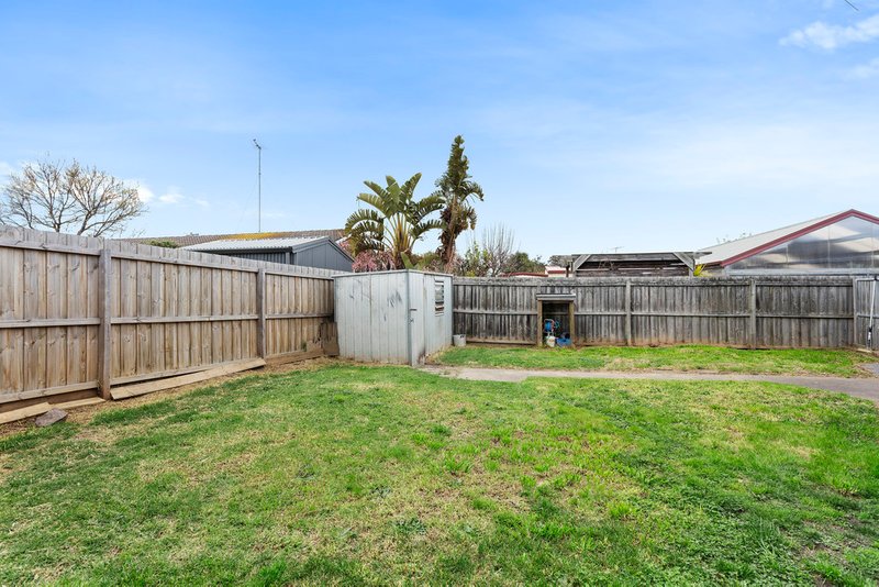 Photo - 15 Bay Shore Avenue, Clifton Springs VIC 3222 - Image 8