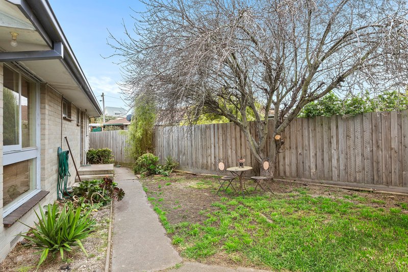 Photo - 15 Bay Shore Avenue, Clifton Springs VIC 3222 - Image 9