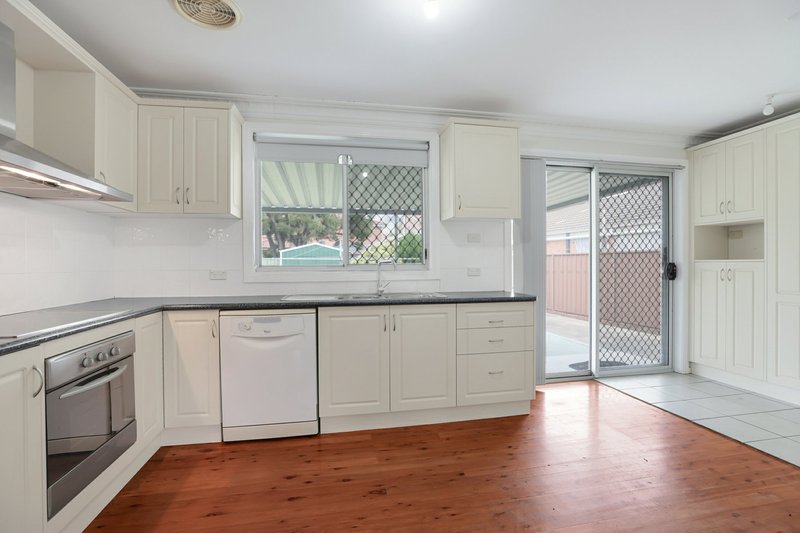 Photo - 15 Bayley Road, South Penrith NSW 2750 - Image 3