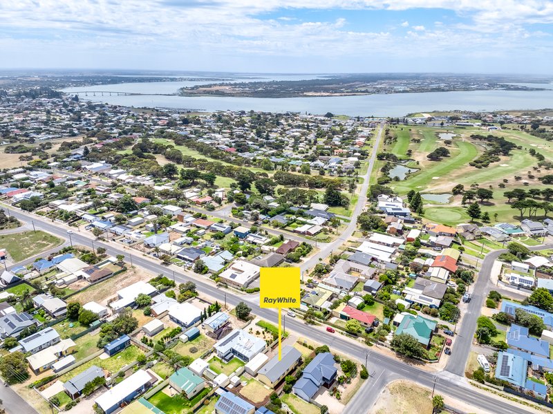 Photo - 15 Beach Road, Goolwa Beach SA 5214 - Image 2