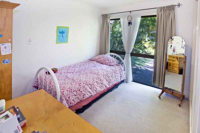 Photo - 15 Beacon Crescent, Emerald Beach NSW 2456 - Image 10