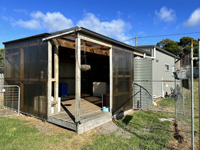 Photo - 15 Beaumaris Avenue, Beaumaris TAS 7216 - Image 3