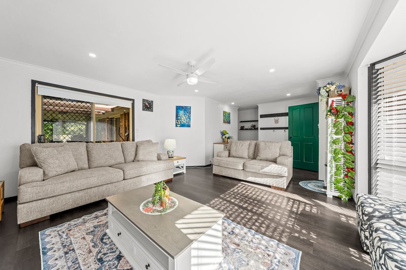 Photo - 15 Beechal Street, Runcorn QLD 4113 - Image 3