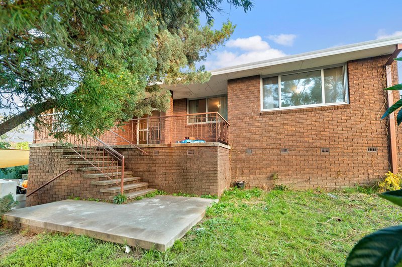 15 Belconnen Way, Weetangera ACT 2614