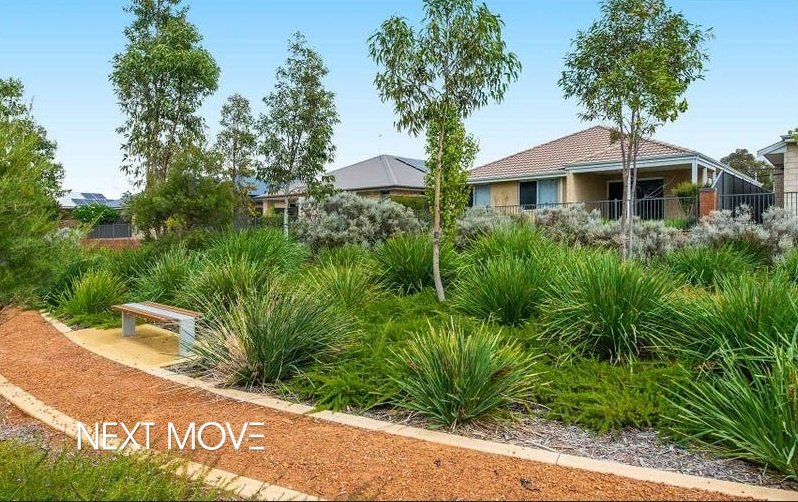 15 Bellas Circuit, Piara Waters WA 6112