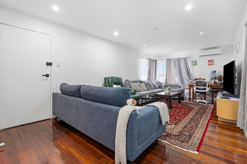 Photo - 15 Bellatrix Street, Inala QLD 4077 - Image 3