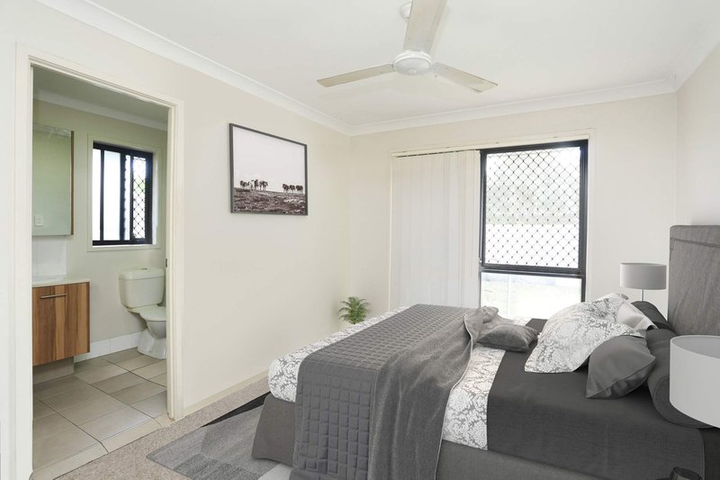 Photo - 15 Bellenden Street, North Lakes QLD 4509 - Image 5