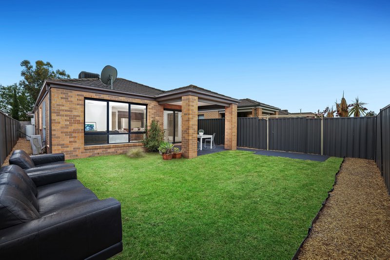 Photo - 15 Bindarri Road, Manor Lakes VIC 3024 - Image 17