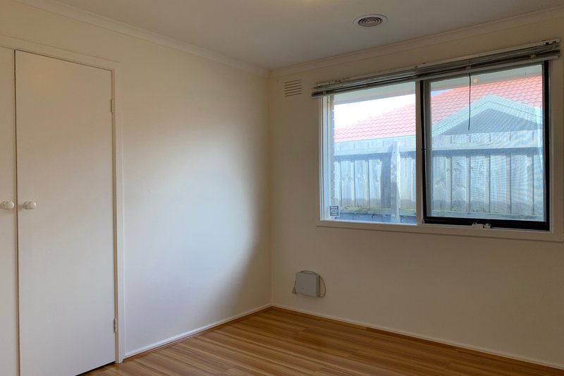 Photo - 15 Binding Avenue, Cranbourne VIC 3977 - Image 6