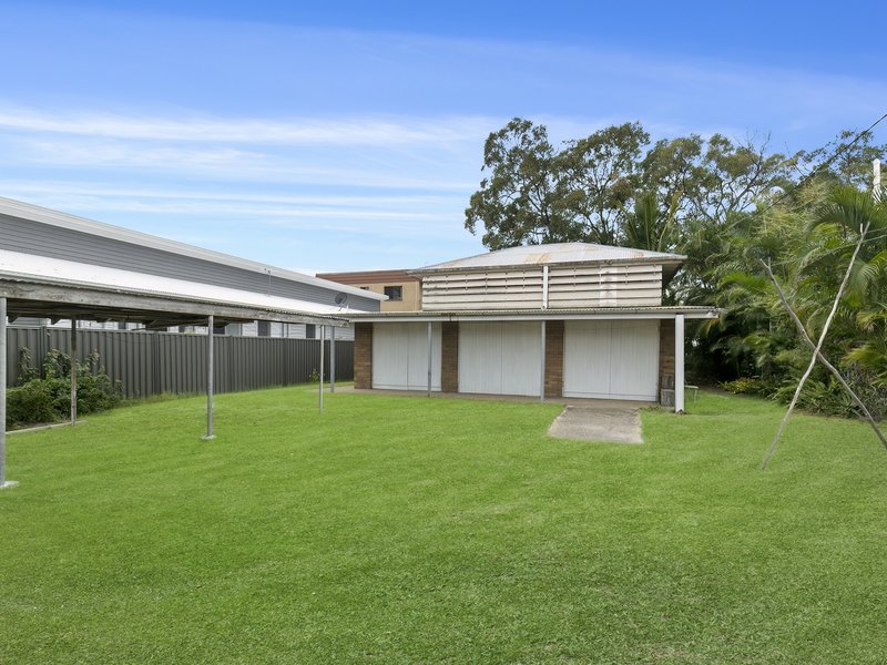 Photo - 15 Blaik St , Woorim QLD 4507 - Image 5