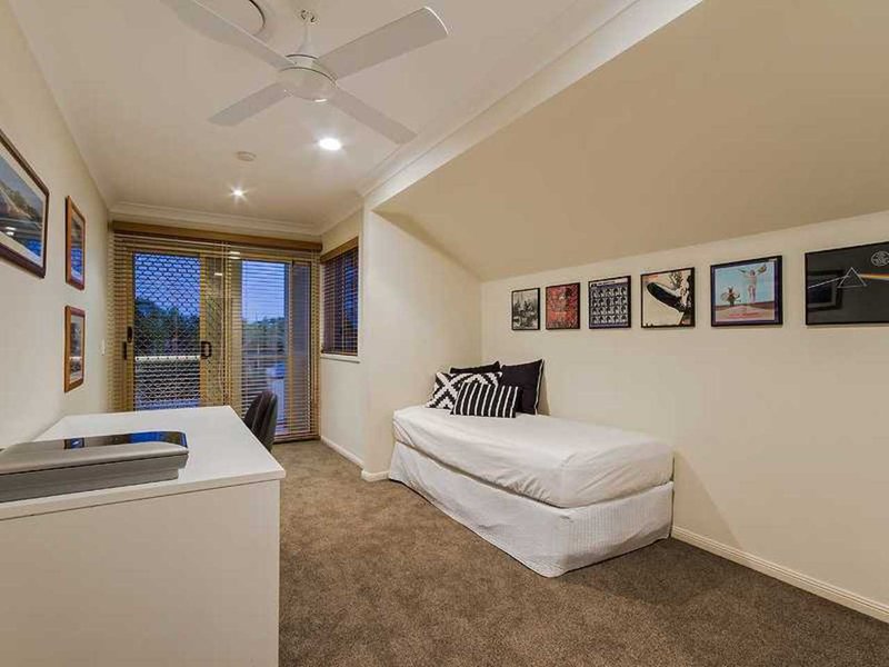 Photo - 15 Blakehurst Place, Robina QLD 4226 - Image 18