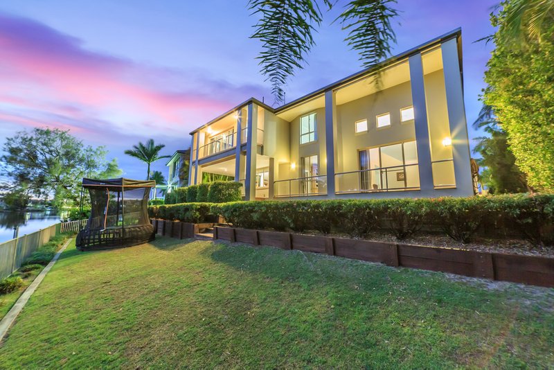 Photo - 15 Blakehurst Place, Robina QLD 4226 - Image 4