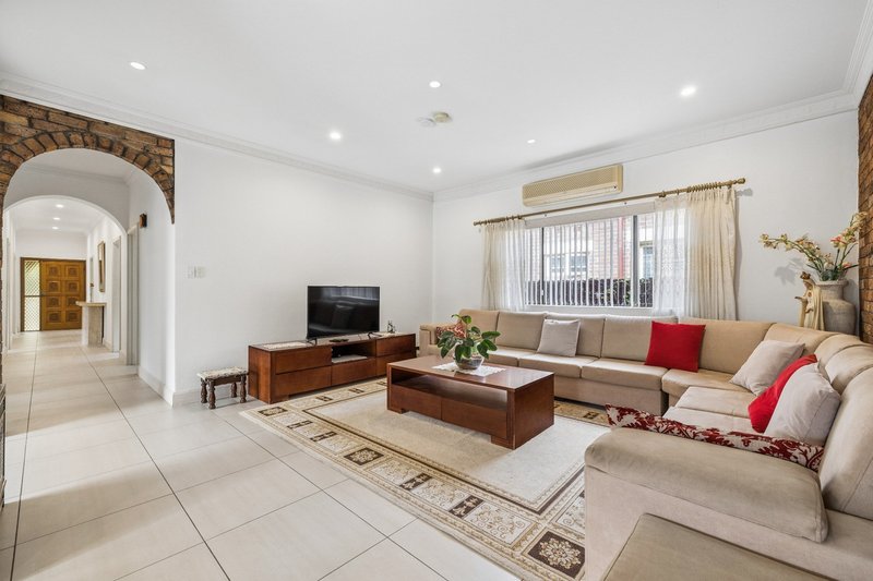 Photo - 15 Blenheim Street, Croydon Park NSW 2133 - Image 4