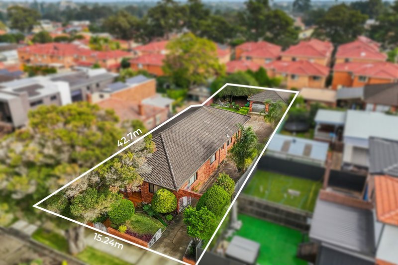 Photo - 15 Blenheim Street, Croydon Park NSW 2133 - Image 17