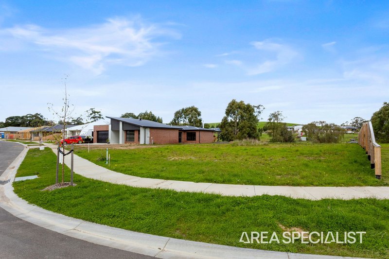 Photo - 15 Blue Bell Court, Korumburra VIC 3950 - Image 3