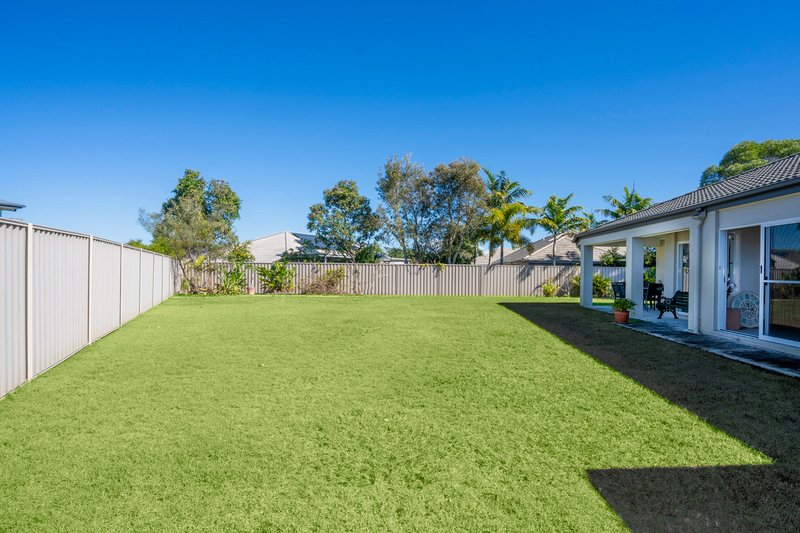 Photo - 15 Blueberry Street, Banksia Beach QLD 4507 - Image 12