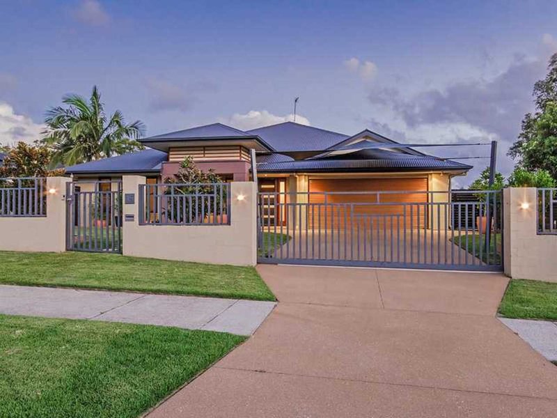 Photo - 15 Boambee Court, Reedy Creek QLD 4227 - Image 2