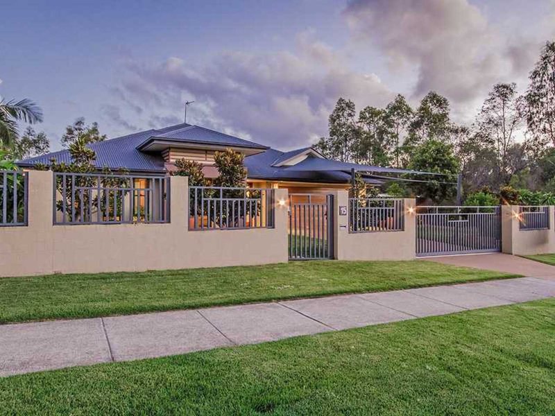 Photo - 15 Boambee Court, Reedy Creek QLD 4227 - Image 3