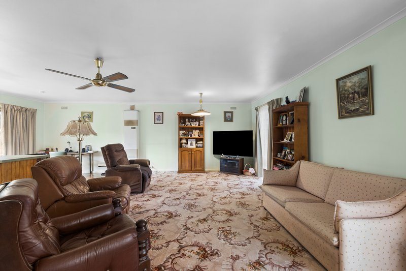 Photo - 15 Bodkin Street, Kyneton VIC 3444 - Image 6