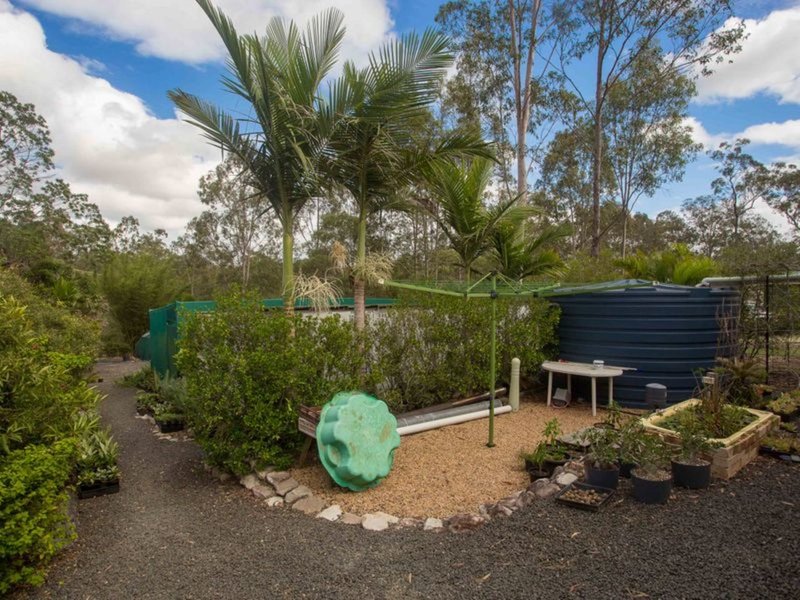 Photo - 15 Bond Court, Kensington Grove QLD 4341 - Image 16