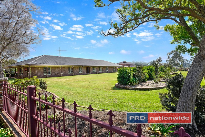 Photo - 15 Bordeaux Place, Orchard Hills NSW 2748 - Image 9