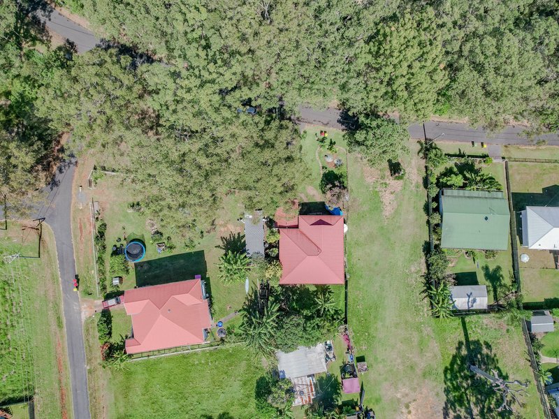 Photo - 15 Borrows Street, Russell Island QLD 4184 - Image 13