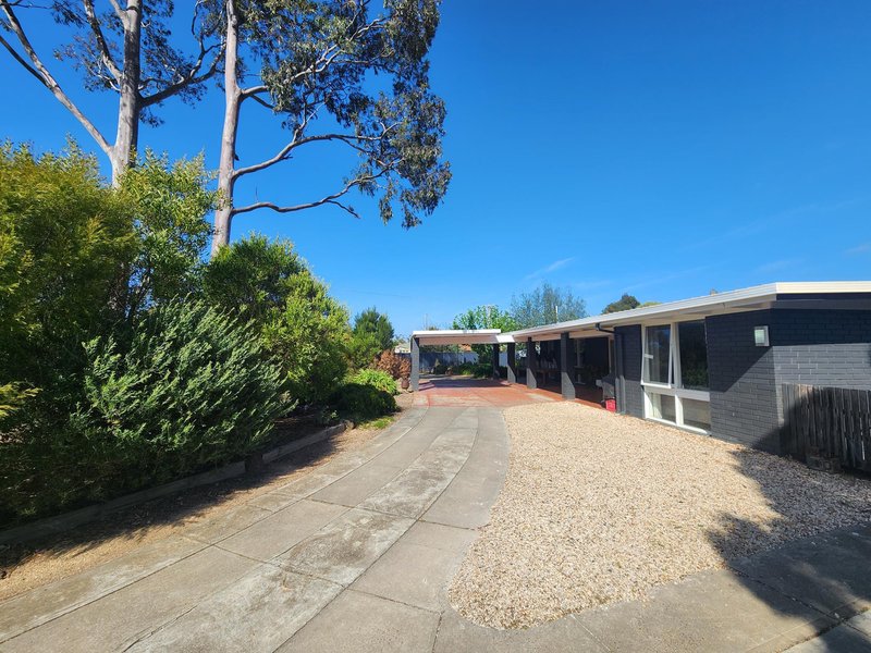 Photo - 15 Bourke Street, Darley VIC 3340 - Image 5