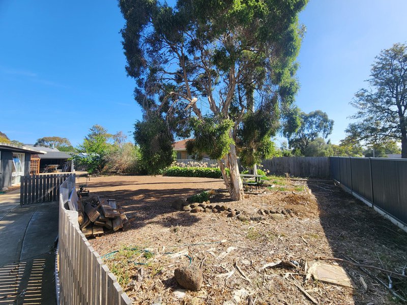 Photo - 15 Bourke Street, Darley VIC 3340 - Image 17