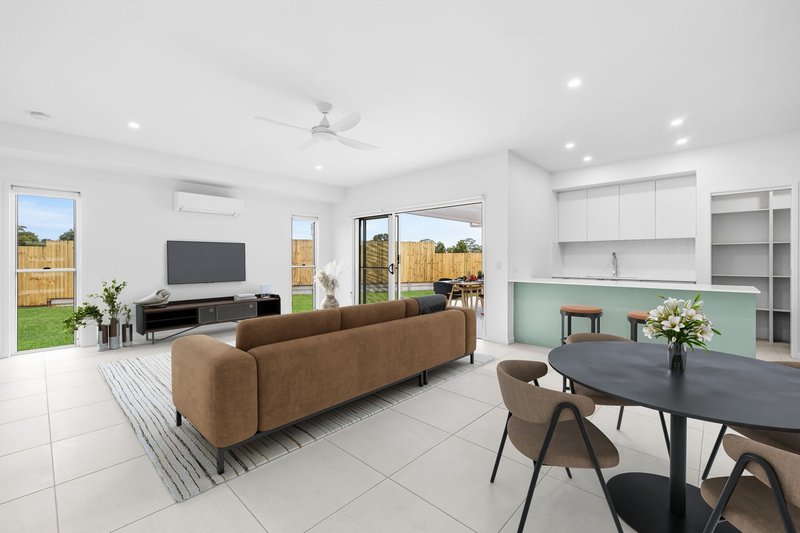 Photo - 1/5 Bradbury Place, Maleny QLD 4552 - Image 3