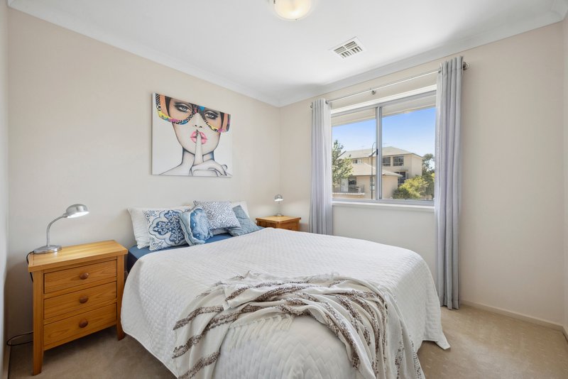 Photo - 15 Braggett Street, Gungahlin ACT 2912 - Image 11