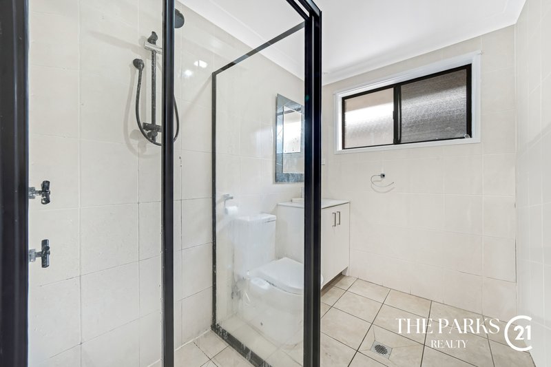 Photo - 15 Brahma Close, Bossley Park NSW 2176 - Image 6