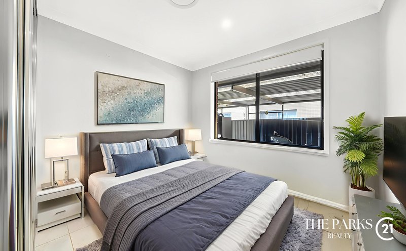 Photo - 15 Brahma Close, Bossley Park NSW 2176 - Image 8