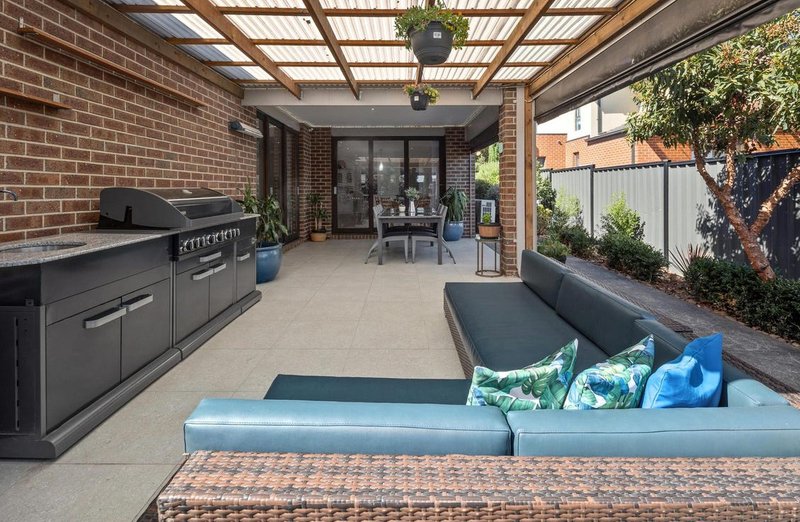 Photo - 15 Brentwick Drive, Craigieburn VIC 3064 - Image 11