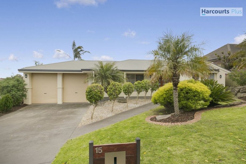 Photo - 15 Brett Crescent, Hallett Cove SA 5158 - Image 2