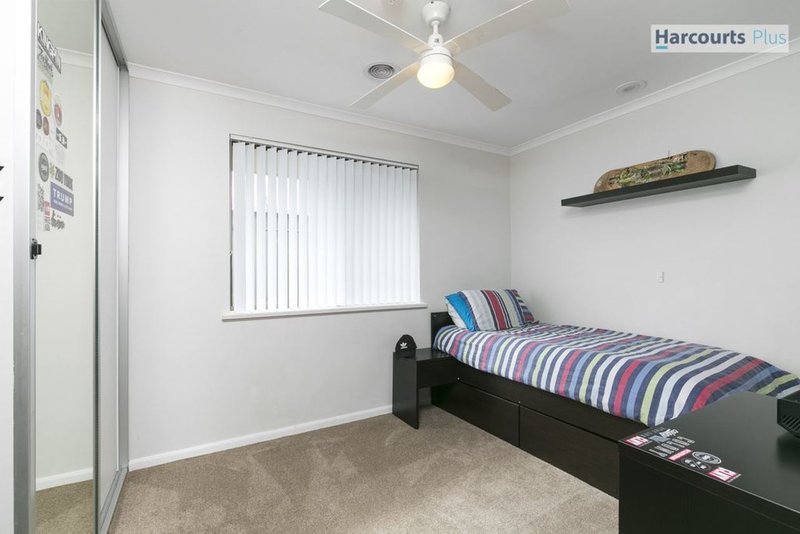 Photo - 15 Brett Crescent, Hallett Cove SA 5158 - Image 17