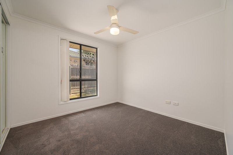 Photo - 15 Bridgeman Place, New Auckland QLD 4680 - Image 10