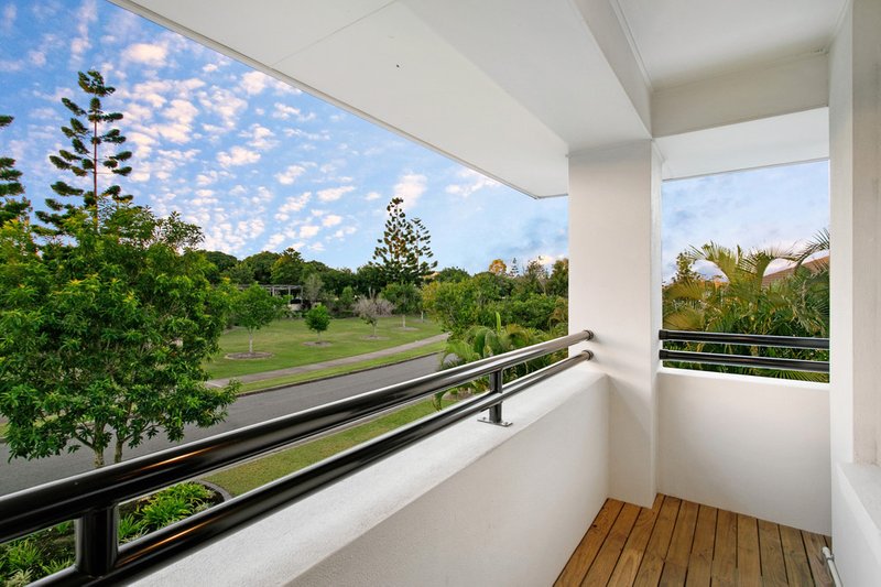 Photo - 15 Bridgeport Drive, North Lakes QLD 4509 - Image 15