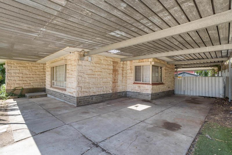 Photo - 15 Brigalow Avenue, Modbury SA 5092 - Image 2