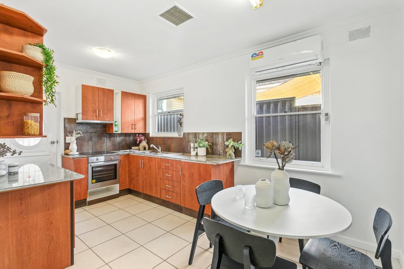 Photo - 15 Britten Avenue, Modbury SA 5092 - Image 2