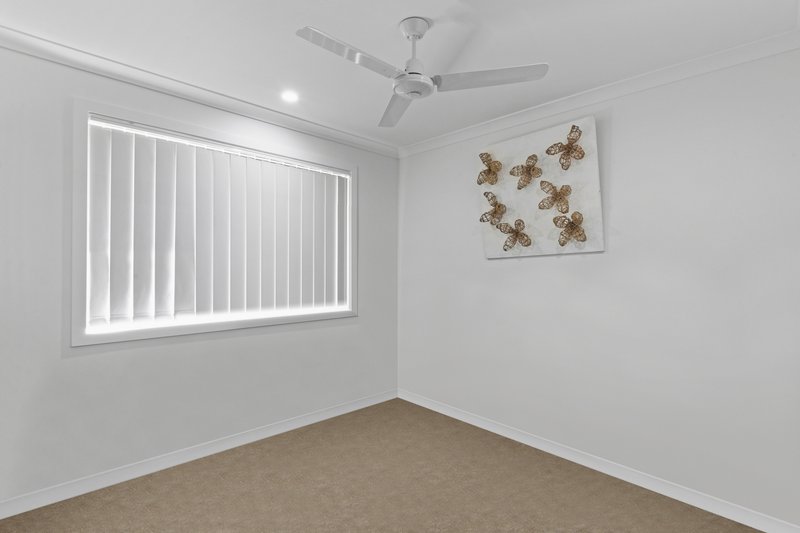 Photo - 15 Broadleaf Place, Ningi QLD 4511 - Image 6