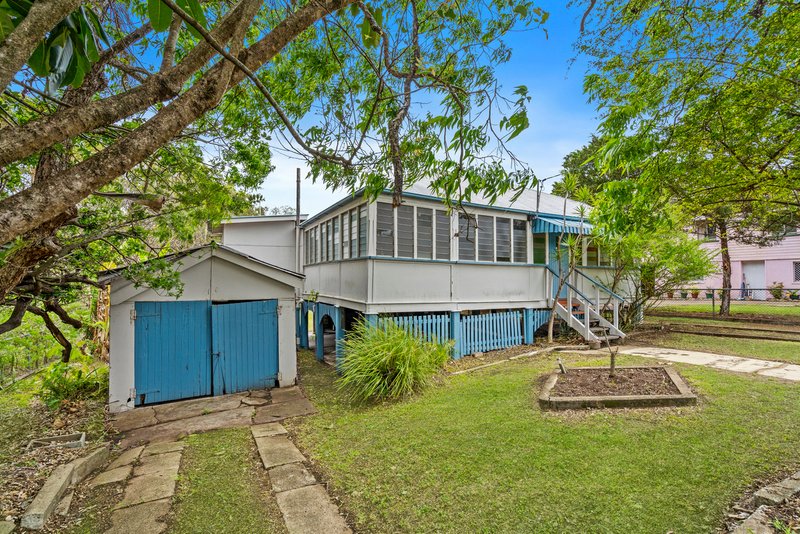 Photo - 15 Broadmere Street, Annerley QLD 4103 - Image 3