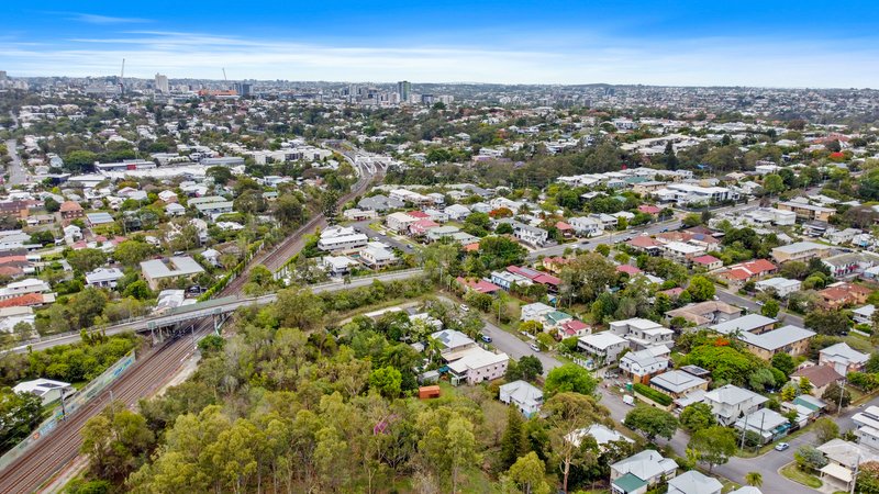 Photo - 15 Broadmere Street, Annerley QLD 4103 - Image 13