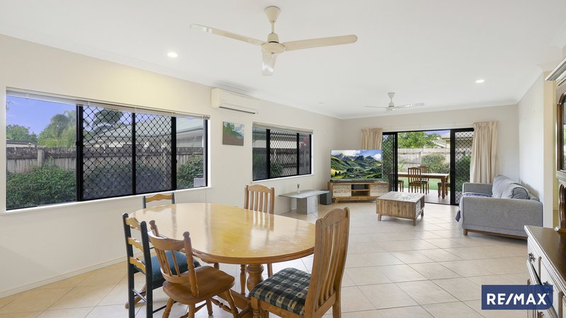 Photo - 15 Bronte Close, Kewarra Beach QLD 4879 - Image 5