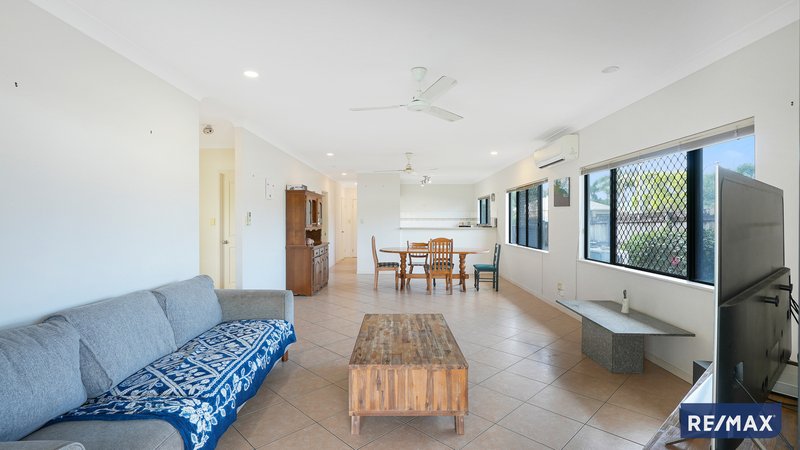 Photo - 15 Bronte Close, Kewarra Beach QLD 4879 - Image 7