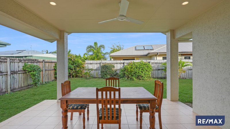 Photo - 15 Bronte Close, Kewarra Beach QLD 4879 - Image 13