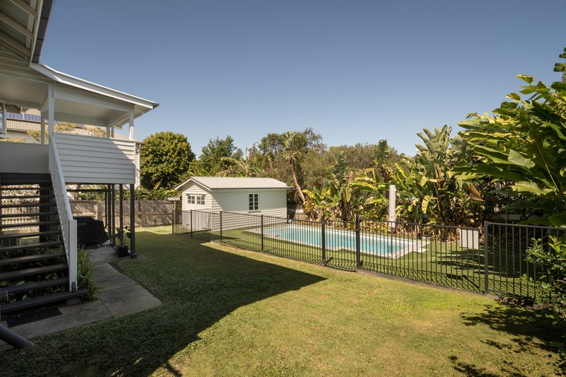 Photo - 15 Broula Street, Stafford Heights QLD 4053 - Image 11