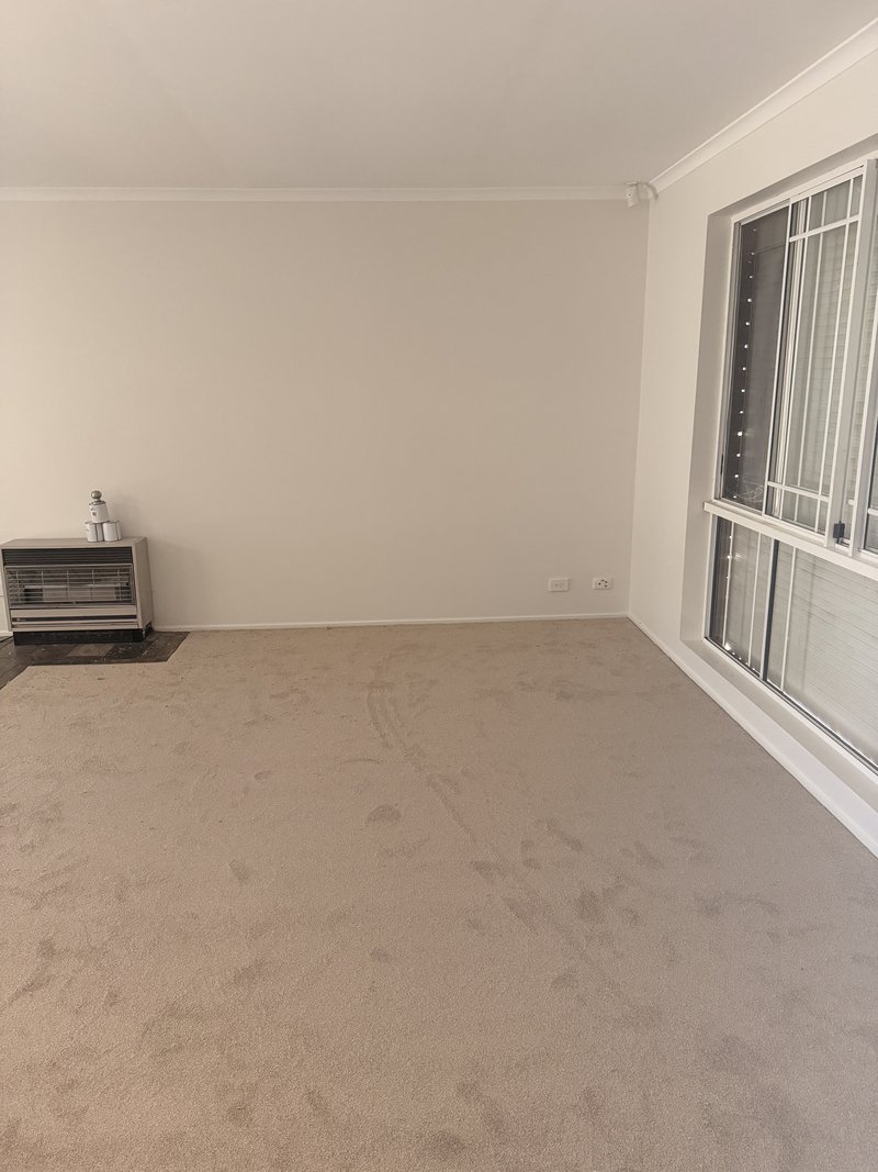 Photo - 15 Browne Circuit, Craigmore SA 5114 - Image 2